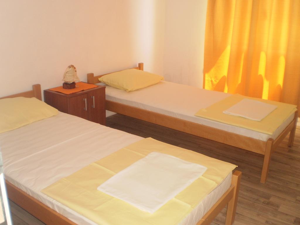 Apartment Vuk I Novak Ulcinj Bilik gambar